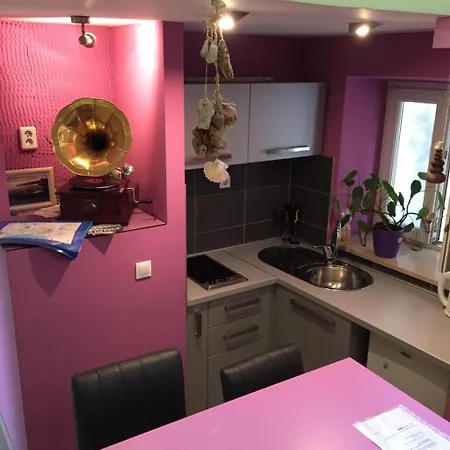 Elena Apartment *
